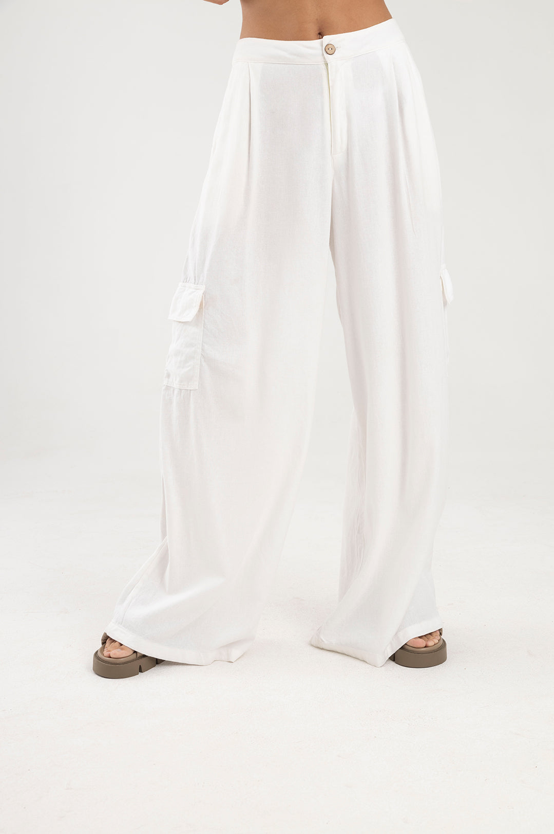 Pantalon blanco silueta palazzo Amar