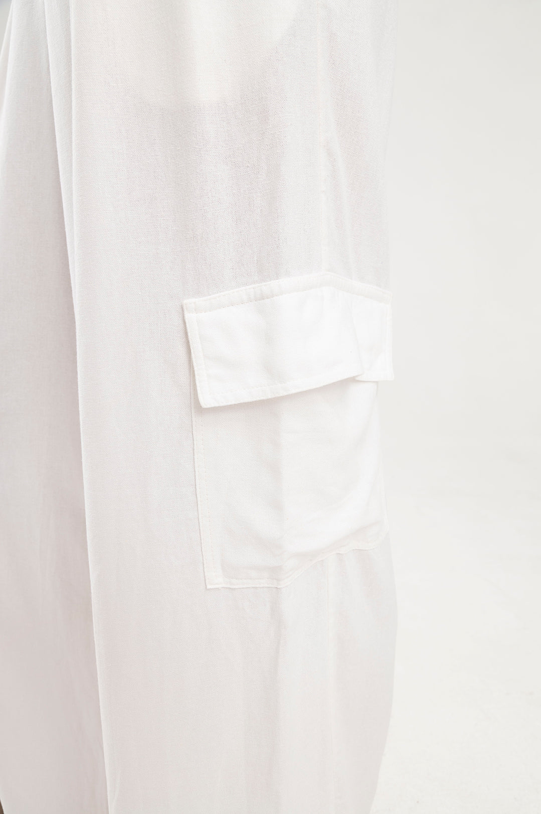 Pantalon blanco silueta palazzo Amar