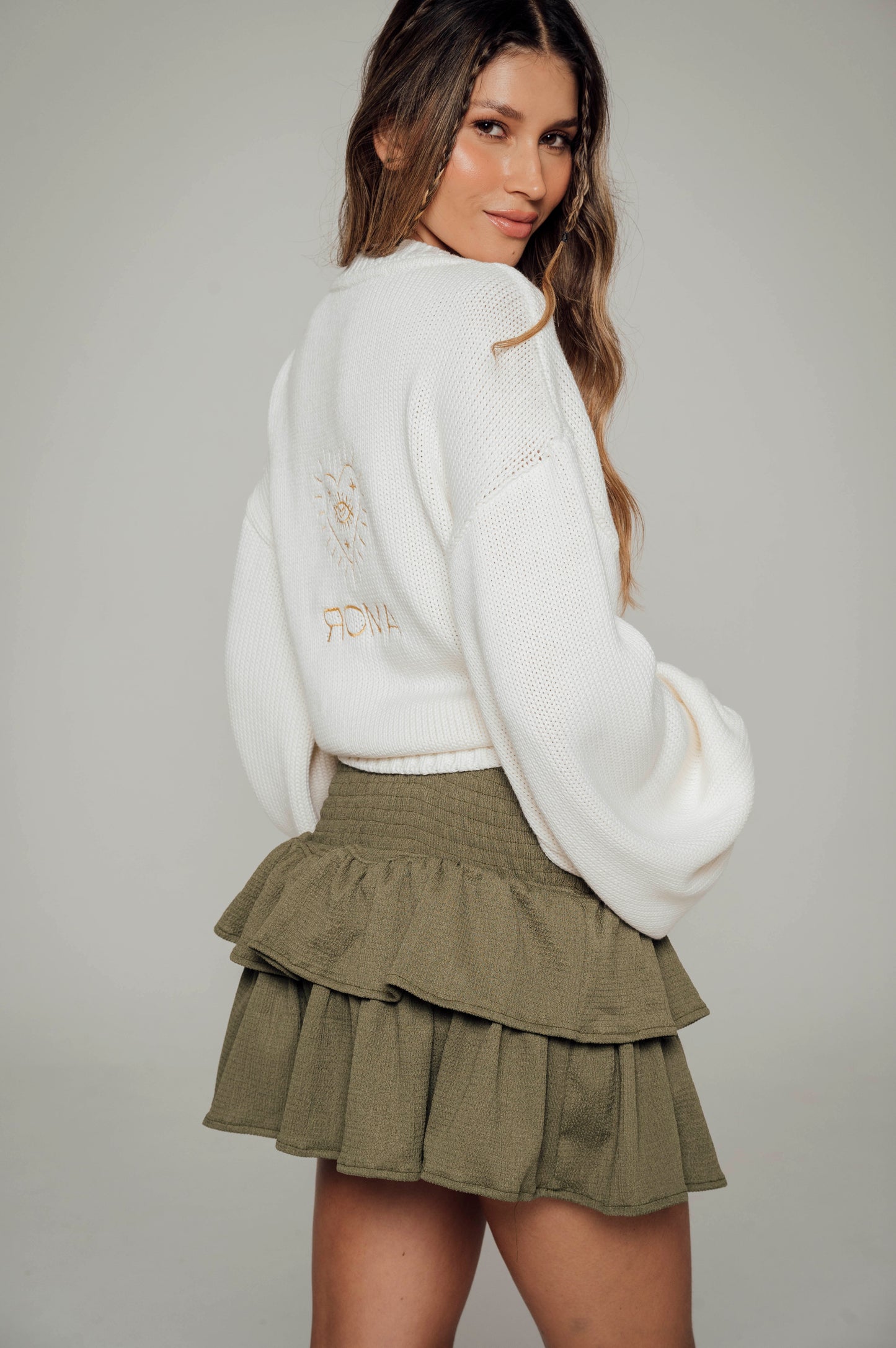 Falda verde militar con boleros en tela polyester y pretina elástica Salar