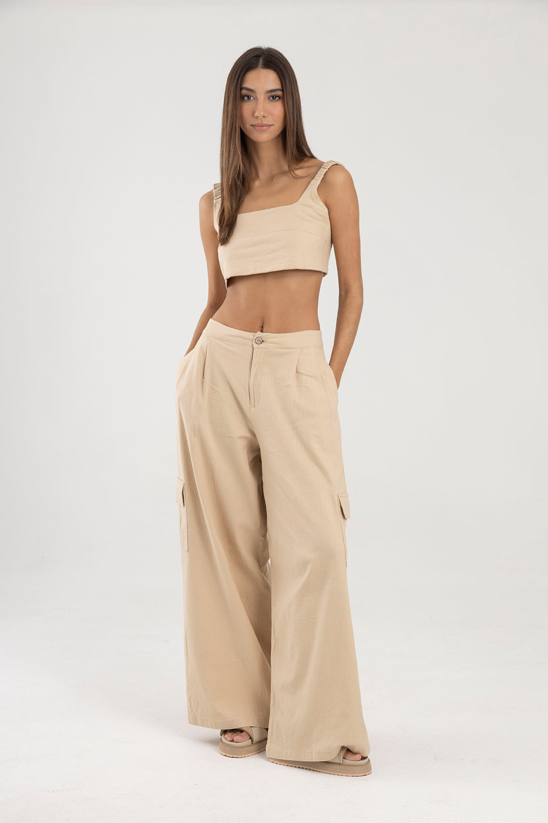 Pantalon beige silueta palazzo Amar