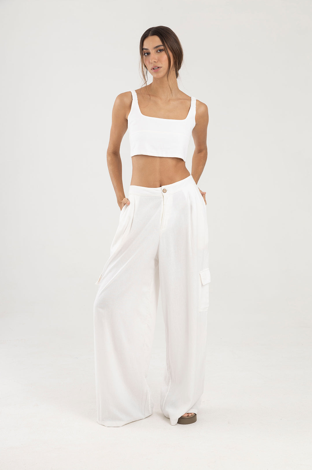 Pantalon blanco silueta palazzo Amar