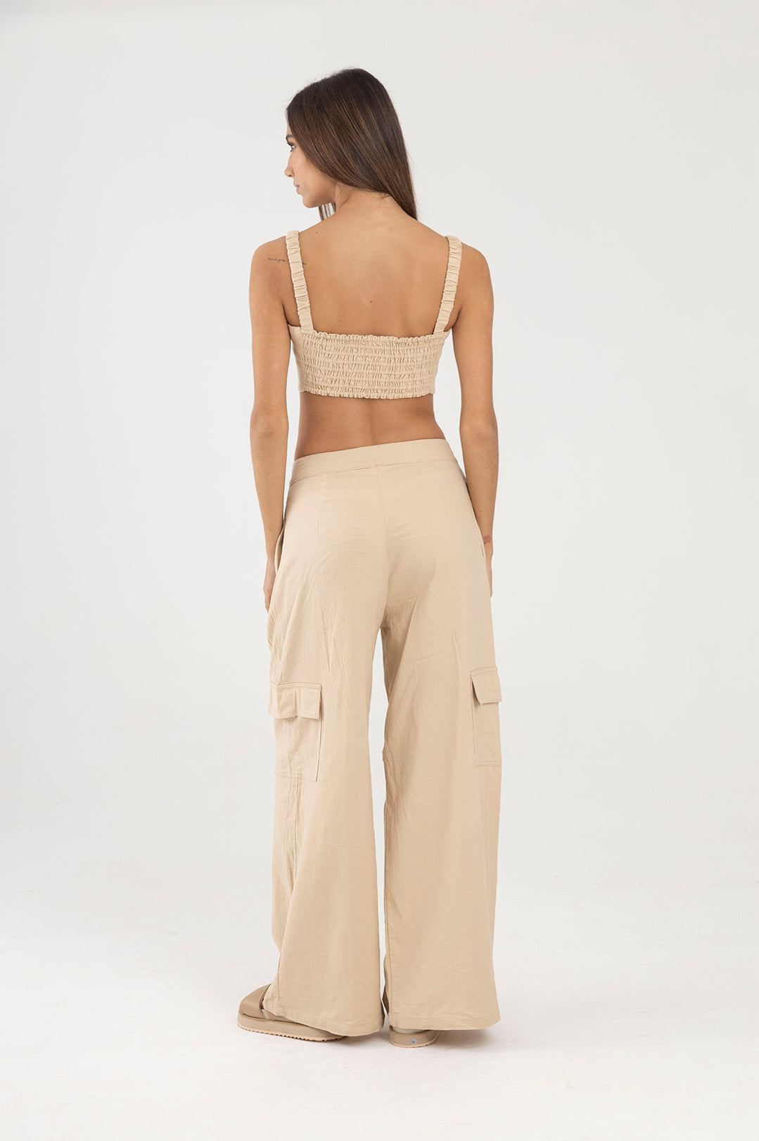 Pantalon beige silueta palazzo Amar