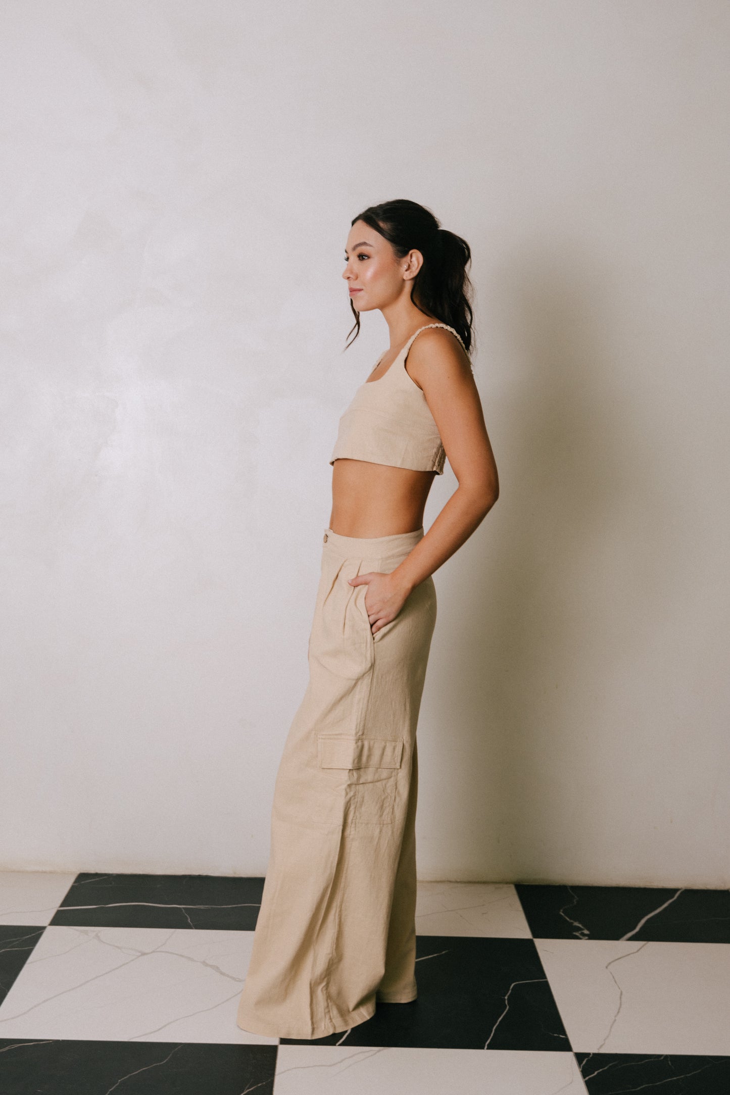 Pantalon beige silueta palazzo Amar